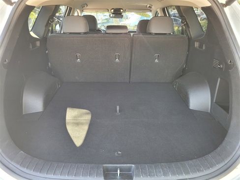 Used 2023 Hyundai Santa Fe SEL image 23