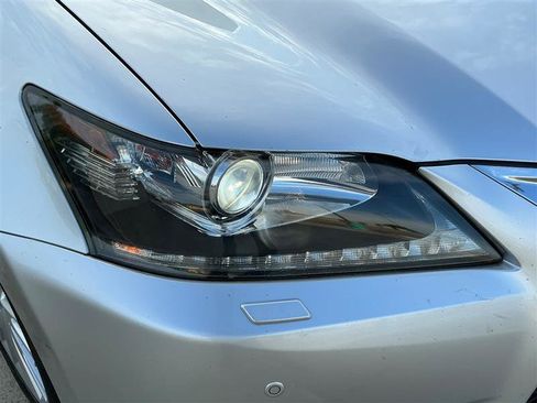 Used 2013 Lexus GS 350 AWD w/ Luxury Pkg w/Cold Weather Pkg image 17