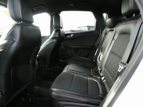 Used 2023 Ford Escape ST-Line image 32