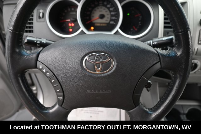 Used 2011 Toyota Tacoma 4x4 Double Cab w/ SR5 Pkg #2 image 12