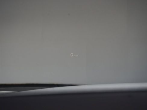 Used 2023 Bentley Bentayga Plug-In Hybrid image 15