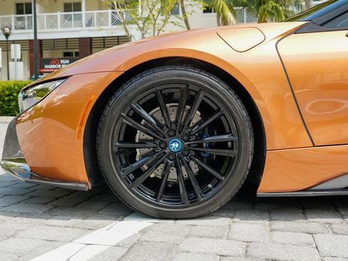 Used 2019 BMW i8 Roadster AWD/4WD image 13