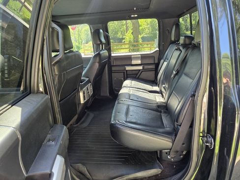 Used 2015 Ford F150 Lariat w/ Equipment Group 502A Luxury RWD image 19