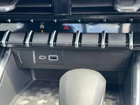 New 2026 GMC Canyon Elevation w/ Convenience Package AWD/4WD image 6