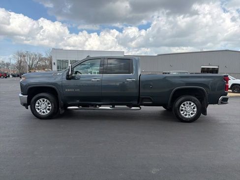 Used 2020 Chevrolet Silverado 2500 LTZ w/ LTZ Plus Package AWD/4WD image 4