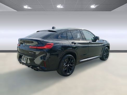 Certified 2023 BMW X4 xDrive30i w/ M Sport Package image 9