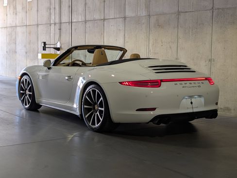 Certified 2014 Porsche 911 Carrera 4S AWD/4WD image 3