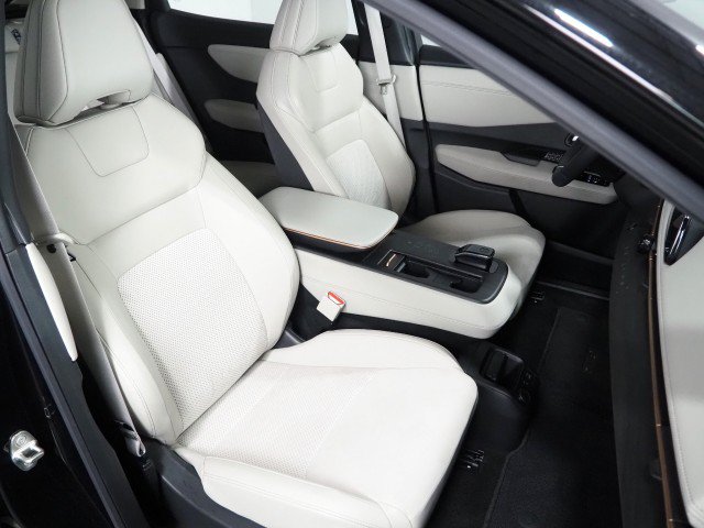 Used 2024 Nissan Ariya Evolve+ FWD image 2