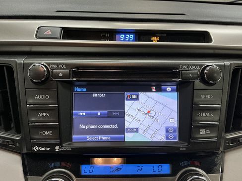 Used 2014 Toyota RAV4 XLE AWD/4WD image 15