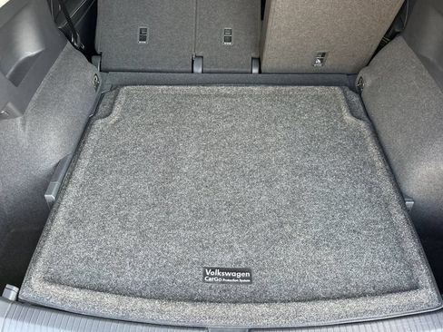 Used 2022 Volkswagen Tiguan SE AWD/4WD image 16