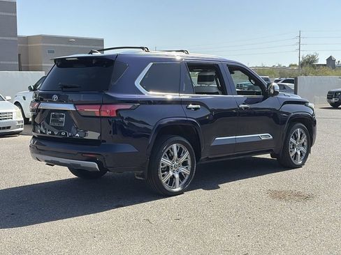 Used 2024 Toyota Sequoia Capstone AWD/4WD image 7