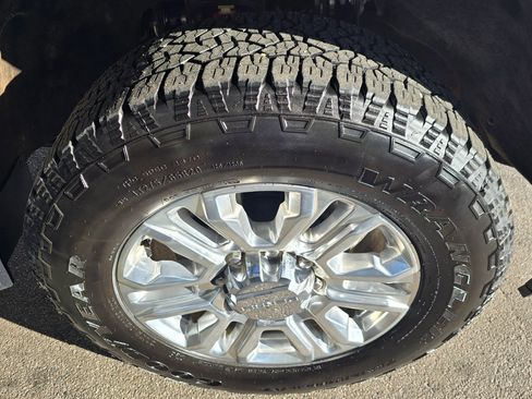 Used 2023 GMC Sierra 2500 Denali w/ Denali Ultimate Package image 35