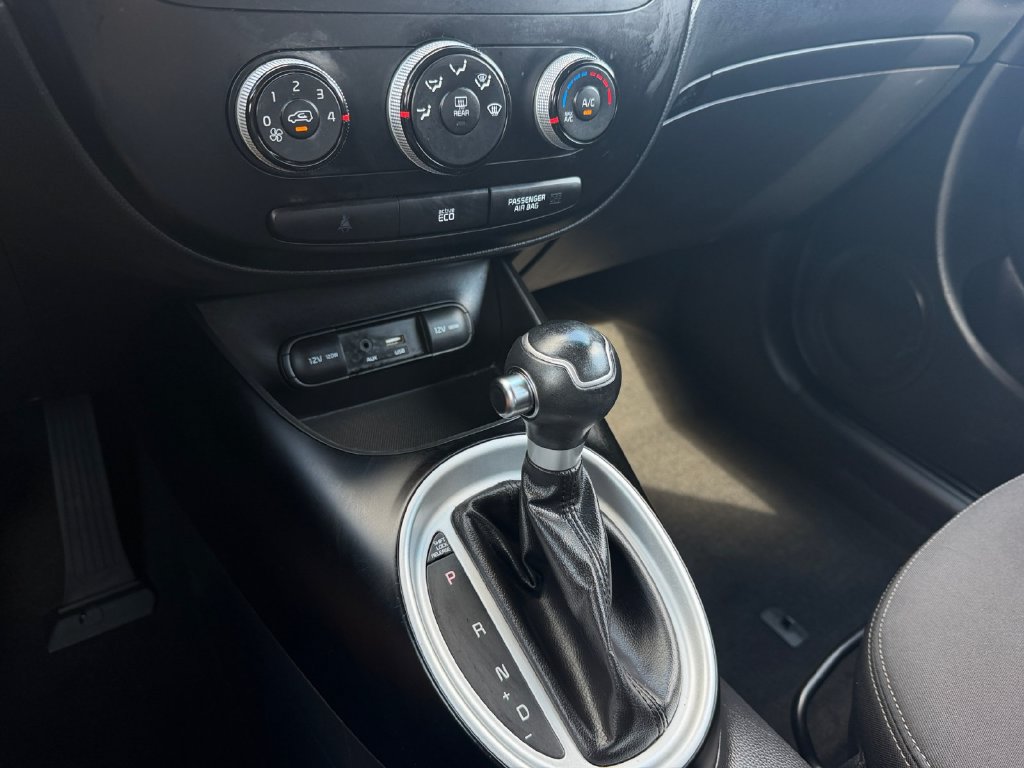 Used 2016 Kia Soul FWD image 23