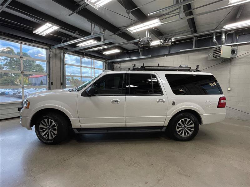 Used 2017 Ford Expedition EL XLT AWD/4WD image 2