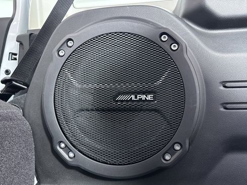Used 2024 Jeep Wrangler High Altitude AWD/4WD image 23