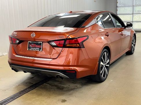 Used 2019 Nissan Altima 2.5 SR FWD image 5