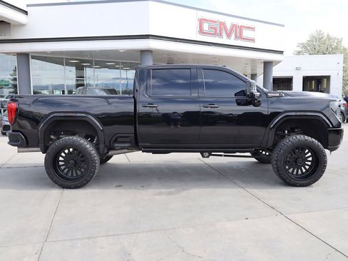 Used 2022 GMC Sierra 3500 AT4 w/ AT4 Premium Plus Package image 7