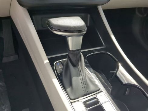 New 2026 Hyundai Tucson SE image 31