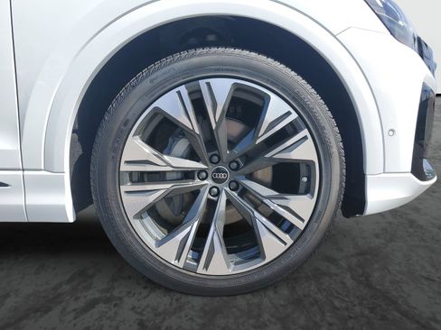 New 2026 Audi Q8 Premium Plus AWD/4WD image 6