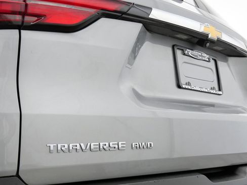 Used 2023 Chevrolet Traverse LT w/ LPO, Floor Liner Package AWD/4WD image 9