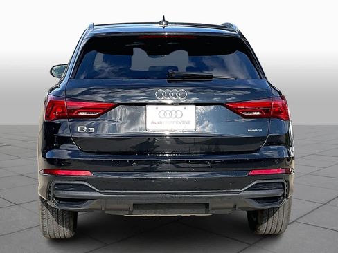 Certified 2025 Audi Q3 2.0T Premium w/ Convenience Package image 4