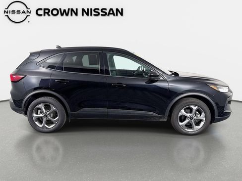 Used 2025 Ford Escape ST-Line Select AWD/4WD image 5