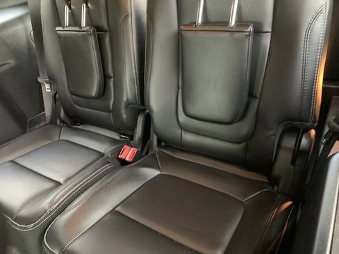 Used 2017 Ford Explorer Limited FWD image 21
