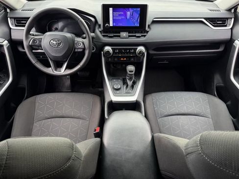 Used 2024 Toyota RAV4 XLE w/ Convenience Package AWD/4WD image 12