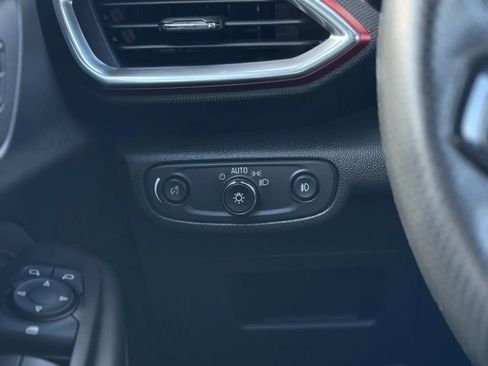 Used 2023 Chevrolet TrailBlazer RS image 26