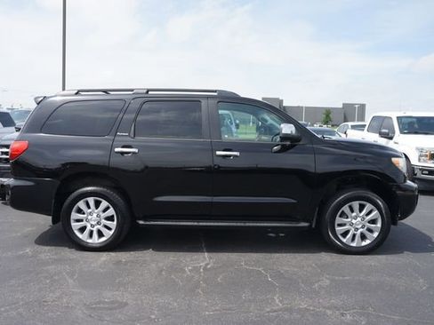 Used 2015 Toyota Sequoia Platinum AWD/4WD image 5