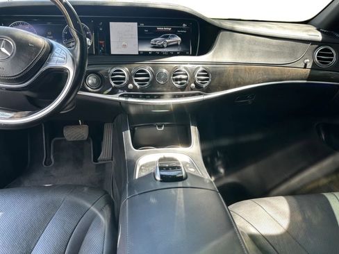 Used 2017 Mercedes-Benz S 550 Sedan image 16