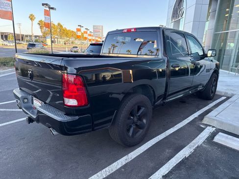 Used 2017 RAM 1500 Express w/ Black Ram 1500 Express Group RWD image 10