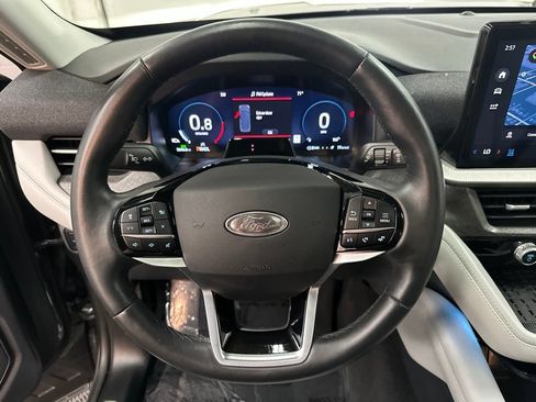 Used 2025 Ford Explorer Platinum w/ Ultimate Package AWD/4WD image 14