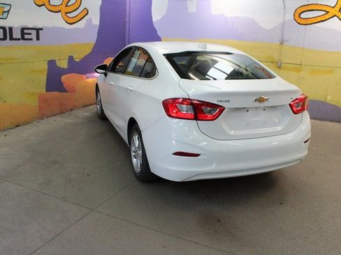 Used 2018 Chevrolet Cruze LT image 5