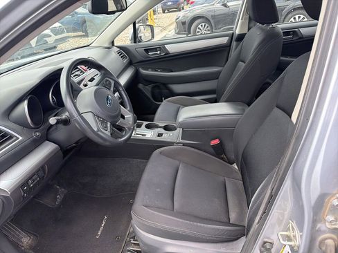Used 2015 Subaru Legacy 2.5i Premium AWD/4WD image 2