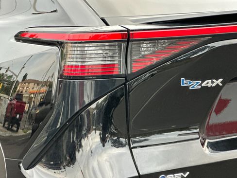 Used 2024 Toyota bZ4X XLE image 26