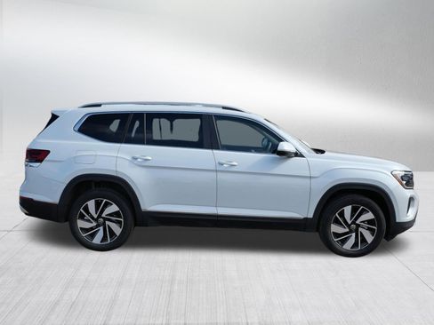 Certified 2025 Volkswagen Atlas SEL image 8