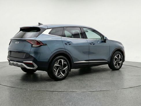 Used 2025 Kia Sportage LX image 9