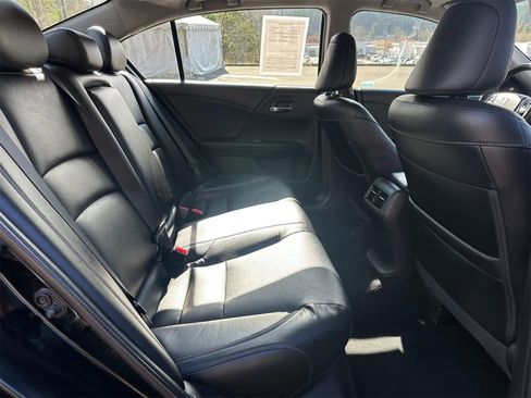 Used 2016 Honda Accord EX-L image 11