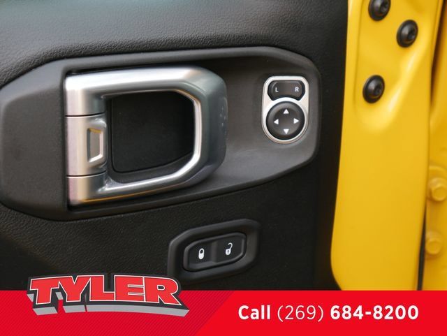 Used 2019 Jeep Wrangler Unlimited Rubicon w/ LED Lighting Group AWD/4WD image 20