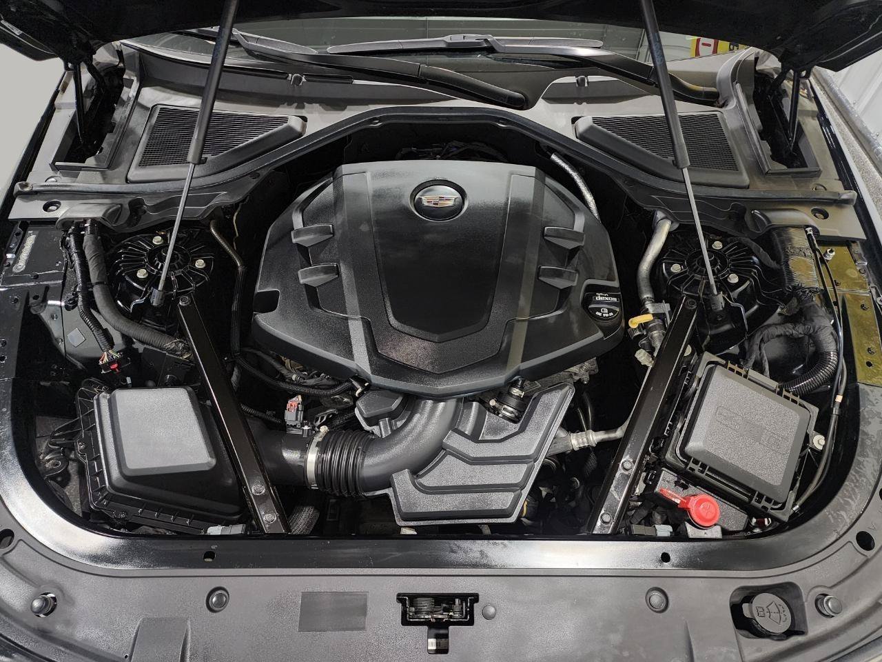 Used 2018 Cadillac CT6 Luxury AWD/4WD image 10