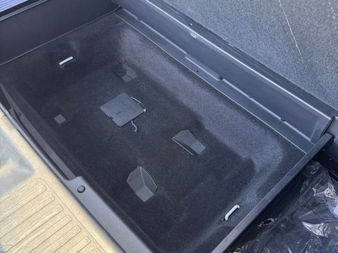 Used 2023 Honda Pilot Touring image 16