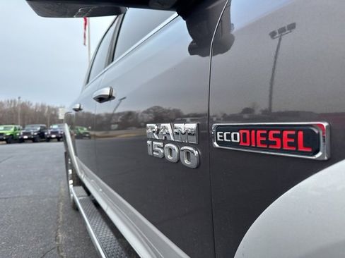 Used 2015 RAM 1500 Laramie w/ Convenience Group image 4