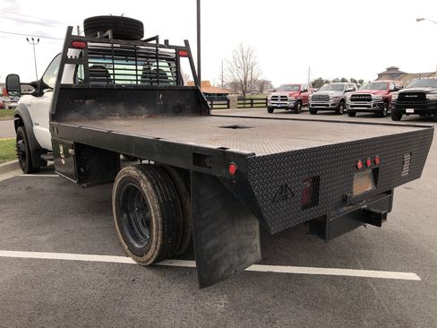 Used 2005 Ford F450 2WD Regular Cab Super Duty image 4