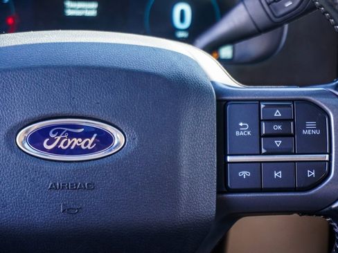 Used 2023 Ford F250 Lariat w/ Lariat Ultimate Package image 17