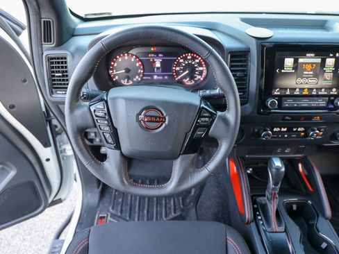 Used 2024 Nissan Frontier Pro-X RWD image 43