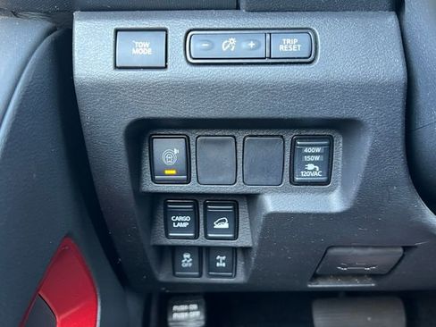 Used 2023 Nissan Frontier PRO-4X AWD/4WD image 21
