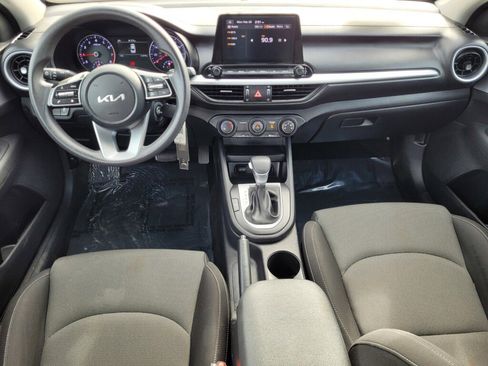 Used 2023 Kia Forte LXS image 17