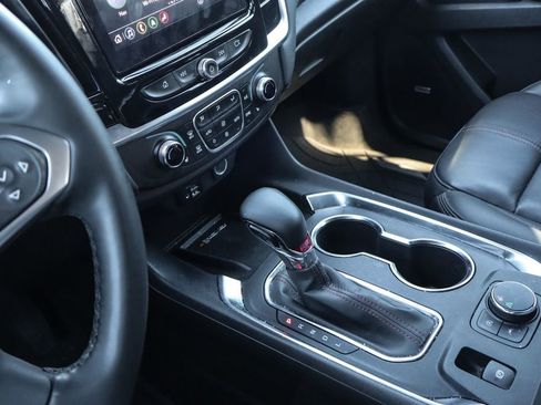 Certified 2023 Chevrolet Traverse RS image 33