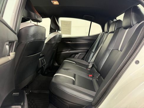 Used 2025 Toyota Camry SE FWD image 12